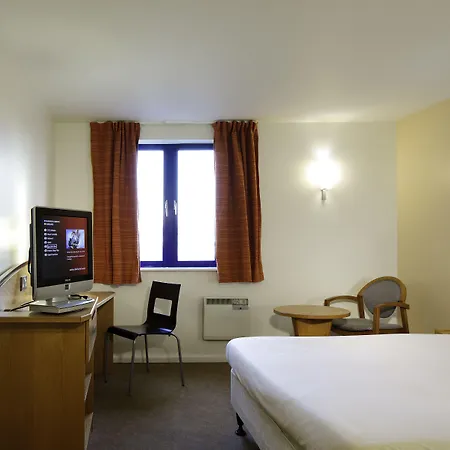 Ibis Shipley