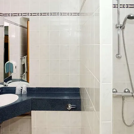 Ibis Shipley Hotel 2*