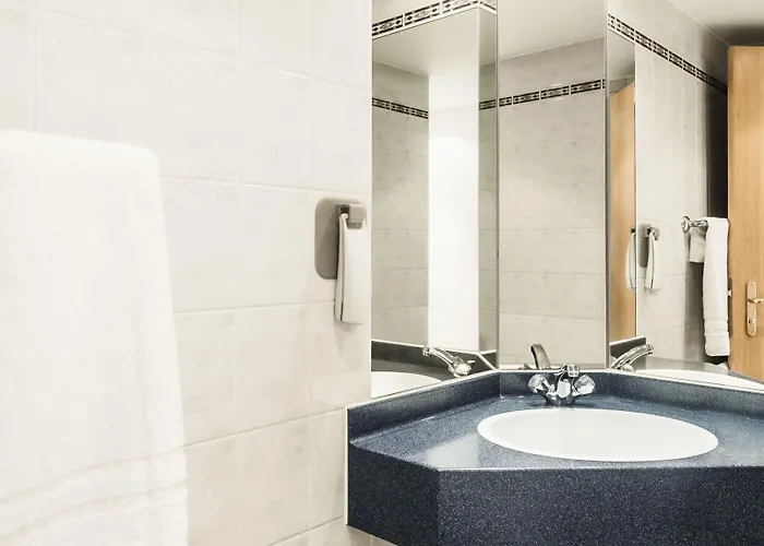 Hotel Ibis Shipley 2*