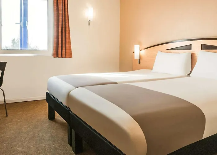 Hotel Ibis Shipley 2*