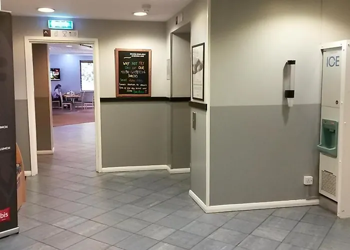 Ibis Shipley Hotel 2*